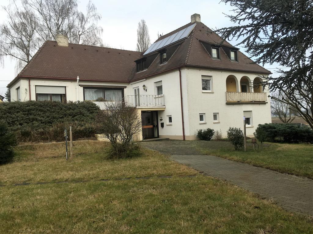 Gaestehaus An Der Rheinbruecke Altlussheim Extérieur photo