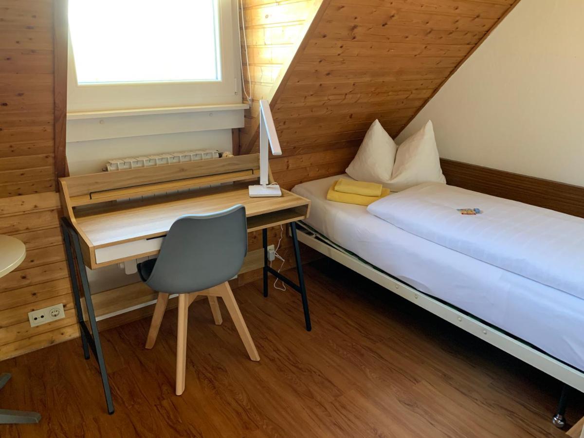 Gaestehaus An Der Rheinbruecke Altlussheim Extérieur photo